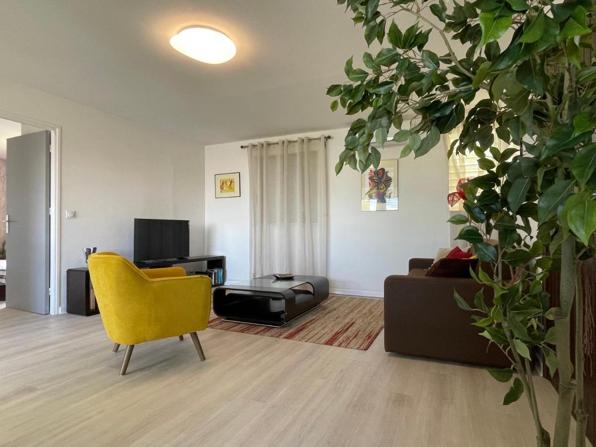 Apartmán Jarry Entre Chien Et Loup Baie-Mahault Exteriér fotografie